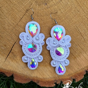 Angel hófehér kézműves sujtás fülbevaló, Ékszer, Fülbevaló, Lógó fülbevaló, Gyöngyfűzés, gyöngyhímzés, Varrás, MESKA