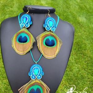 Pávatoll kézműves sujtás ékszerszett, Ékszer, Fülbevaló, Lógó fülbevaló, Gyöngyfűzés, gyöngyhímzés, Varrás, MESKA