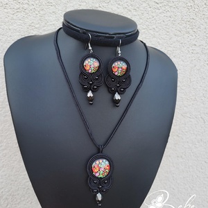 Fekete matyó mintás, magyaros kézműves sujtás fülbevaló és nyaklánc szett - ékszer - ékszerszett - Meska.hu