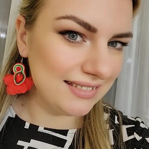 Nemzetiszín virág kézműves sujtás fülbevaló - ékszer - ékszerszett - Meska.hu