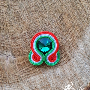 Kokárda kerek nemzetiszín kézműves sujtás bross, Ékszer, Kitűző és Bross, Gyöngyfűzés, gyöngyhímzés, Varrás, MESKA