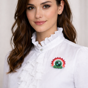 Kokárda dupla gyöngyözött nemzetiszín kézműves sujtás bross - Meska.hu