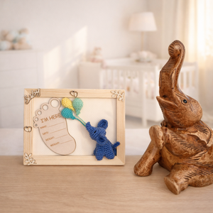Kézműves babaköszöntő kép / ajándék - horgolt elefánttal és lufikkal, Baba - mama, Babaszoba dekoráció, Babaszoba kép, Horgolás, MESKA