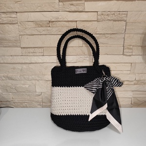 Horgolt táska - Lola pamut zsinórfonalból - táska & tok - kézitáska & válltáska - nagy pakolós táska - Meska.hu