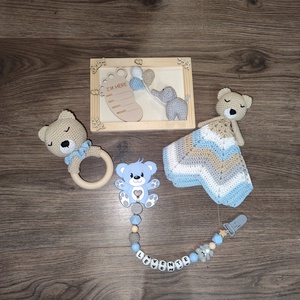 Egyedi, névre szóló babaváró, keresztelő, babaköszöntő szett - baba - mama - babalátogató ajándékcsomag - Meska.hu