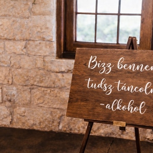 Bízz bennem, tudsz táncolni-Humoros esküvői tábla, Esküvő, Dekoráció, Tábla & Jelzés, Famegmunkálás, MESKA
