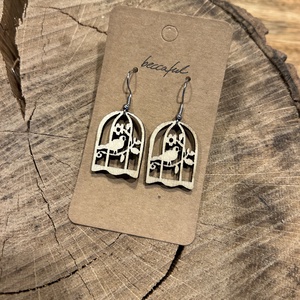 Madárkalitka fa fülbevaló minimalista, Ékszer, Fülbevaló, Lógó fülbevaló, Ékszerkészítés, Famegmunkálás, MESKA