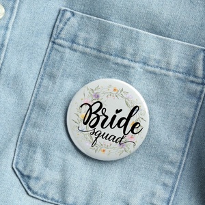 Bride squad kitűző virágos - Meska.hu