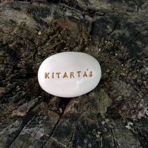 KITARTÁS -Varázskavics arany -  - Meska.hu