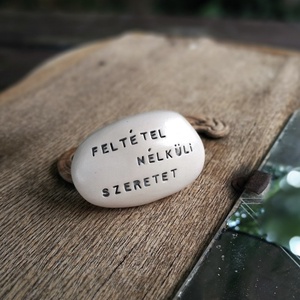 FELTÉTEL NÉLKÜLI SZERETET - Varázskavics ezüst -  - Meska.hu