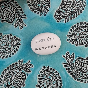 Varázskavics - művészet - Meska.hu