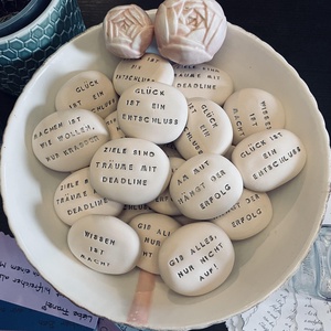 A TE ÜZENETED - Kerámia feliratos Varázskavics, egyedi üzenettel - esküvő - emlék & ajándék - köszönőajándék - Meska.hu