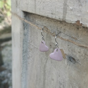 Kerámia fülbevaló, szivecske forma, púder rózsaszín, Ékszer, Fülbevaló, Lógó fülbevaló, Agyagozás, Ékszerkészítés, MESKA