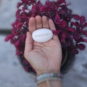 SZERETLEK - Kerámia Varázskavics kedves üzenetekkel, motivációkkal, Esküvő, Emlék & Ajándék, Nászajándék, Nászajándék gyűjtők, , MESKA