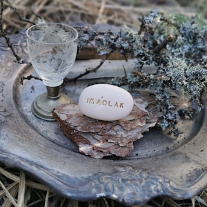 IMÁDLAK - Kerámia Varázskavics üzenettel, motivációs felirattal - esküvő - emlék & ajándék - köszönőajándék - Meska.hu