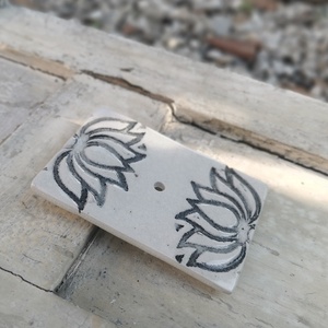 Lótuszvirág mintás szappantartó - krémfehér antik hatású - otthon & életmód - fürdőszoba - szappantartó - Meska.hu