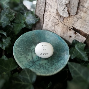 ITT ÉS MOST - Kerámia Varázskavics üzenettel, motivációs felirattal - esküvő - emlék & ajándék - köszönőajándék - Meska.hu