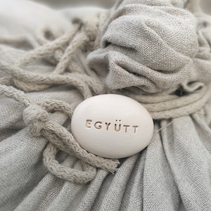 EGYÜTT - Kerámia Varázskavics üzenettel, motivációs felirattal - esküvő - emlék & ajándék - köszönőajándék - Meska.hu