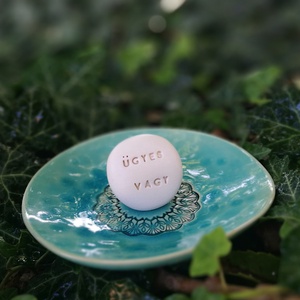 ÜGYES VAGY - Kerámia Varázskavics üzenettel, motivációs felirattal - esküvő - emlék & ajándék - köszönőajándék - Meska.hu