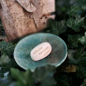 MINDEN RENDBEN LESZ - Kerámia Varázskavics üzenettel, motivációs felirattal - esküvő - emlék & ajándék - köszönőajándék - Meska.hu