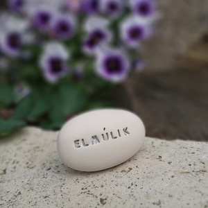 ELMÚLIK - Kerámia Varázskavics üzenettel, motivációs felirattal, Esküvő, Emlék & Ajándék, Köszönőajándék, , MESKA