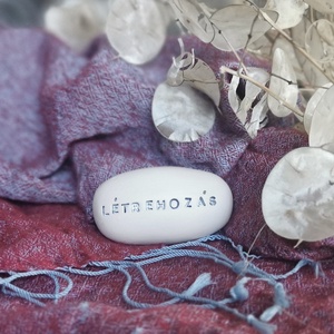 LÉTREHOZÁS - Kerámia Varázskavics üzenettel, motivációs felirattal - esküvő - emlék & ajándék - köszönőajándék - Meska.hu