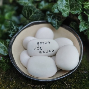 ÉREZD JÓL MAGAD - Kerámia Varázskavics üzenettel, motivációs felirattal - esküvő - emlék & ajándék - köszönőajándék - Meska.hu