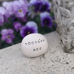 BOCSÁSS MEG - Kerámia Varázskavics üzenettel, motivációs felirattal - esküvő - emlék & ajándék - köszönőajándék - Meska.hu