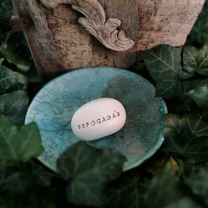 BEFOGADÁS - Kerámia Varázskavics üzenettel, motivációs felirattal, Esküvő, Emlék & Ajándék, Köszönőajándék, , MESKA