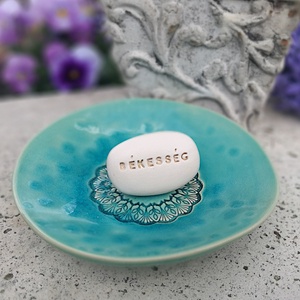 BÉKESSÉG - Kerámia Varázskavics üzenettel, motivációs felirattal - esküvő - emlék & ajándék - köszönőajándék - Meska.hu