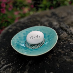 DÖNTÉS - Kerámia Varázskavics üzenettel, motivációs felirattal - esküvő - emlék & ajándék - köszönőajándék - Meska.hu