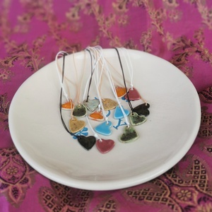 SZIVECSKÉS KARKÖTŐ 3 +1 vegyes csomagban - Állítható piros ékszerzsinórral - esküvő - ékszer - karkötő & csuklódísz - Meska.hu