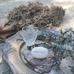 JELENLÉT - Kerámia Varázskavics üzenettel, motivációs felirattal - esküvő - emlék & ajándék - köszönőajándék - Meska.hu