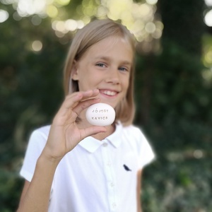 JÓJEGY KAVICS - Kerámia Varázskavics üzenettel, motivációs felirattal - esküvő - emlék & ajándék - köszönőajándék - Meska.hu