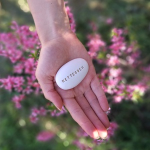 KETTESBEN - Kerámia Varázskavics kedves üzenetekkel, motivációkkal - esküvő - emlék & ajándék - nászajándék - nászajándék gyűjtők - Meska.hu