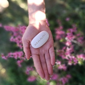 KIRÁLYLÁNY - Kerámia Varázskavics kedves üzenetekkel, motivációkkal, Esküvő, Emlék & Ajándék, Nászajándék, Nászajándék gyűjtők, , MESKA