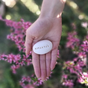 KITARTÁS - Kerámia Varázskavics üzenettel, motivációs felirattal - esküvő - emlék & ajándék - köszönőajándék - Meska.hu