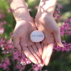 KÖTŐDÉS - Kerámia Varázskavics kedves üzenetekkel, motivációkkal - esküvő - emlék & ajándék - nászajándék - nászajándék gyűjtők - Meska.hu