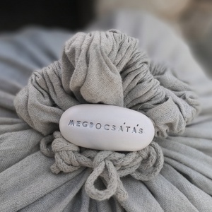 MEGBOCSÁTÁS - Kerámia Varázskavics üzenettel, motivációs felirattal, Esküvő, Emlék & Ajándék, Köszönőajándék, Agyagozás, MESKA