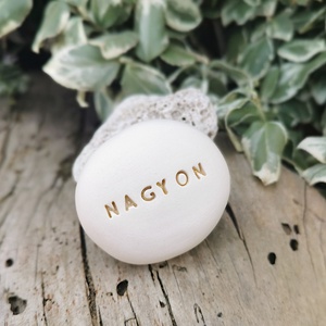 NAGYON - Kerámia Varázskavics pozitív üzenettel, kedves emlék, ajándék minden alkalomra - esküvő - emlék & ajándék - köszönőajándék - Meska.hu