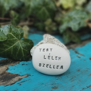 TEST, LÉLEK, SZELLEM - Kerámia Varázskavics kedves üzenetekkel, motivációkkal - esküvő - emlék & ajándék - nászajándék - nászajándék gyűjtők - Meska.hu