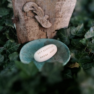 ÚGY SZERETLEK, AHOGY VAGY - Kerámia Varázskavics kedves üzenetekkel, motivációkkal - esküvő - emlék & ajándék - nászajándék - nászajándék gyűjtők - Meska.hu