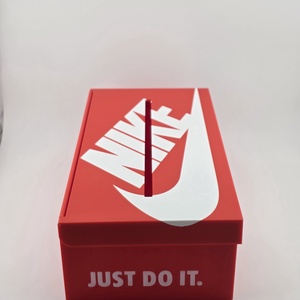 Nike cipősdoboz ihlette papír zsebkendő tartó  - otthon & életmód - tárolás & rendszerezés - zsebkendőtartó - Meska.hu