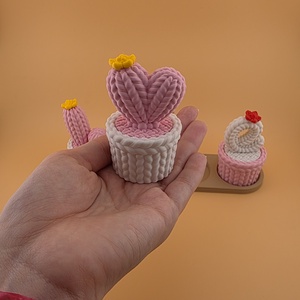 Valentin napi kaktusz - titkos tárolóval - otthon & életmód - dekoráció - dísztárgy - Meska.hu