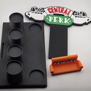 Jóbarátok Friends figura tartó - otthon & életmód - tárolás & rendszerezés - íróasztali tároló - Meska.hu