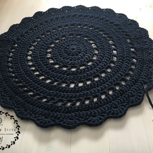 Horgolt sötétkék szőnyeg - Meska.hu