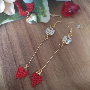 Ámor nyila fülbevaló, Ékszer, Fülbevaló, Lógó fülbevaló, Gyöngyfűzés, gyöngyhímzés, MESKA