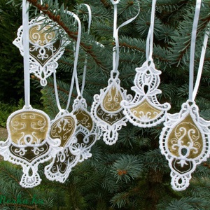 Csipke karácsonyfadísz - RENDELHETŐ - Meska.hu