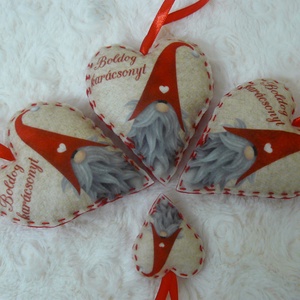 Manó mintás filc szívek -  - Meska.hu