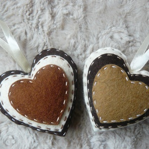 Barna-fehér fic szívek - Meska.hu